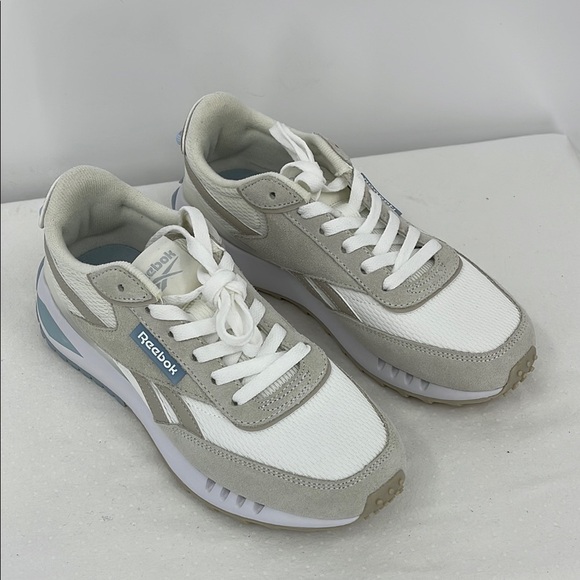 Reebok Shoes - REEBOK WOMENS SIZE 8 White and Gray Sneakers